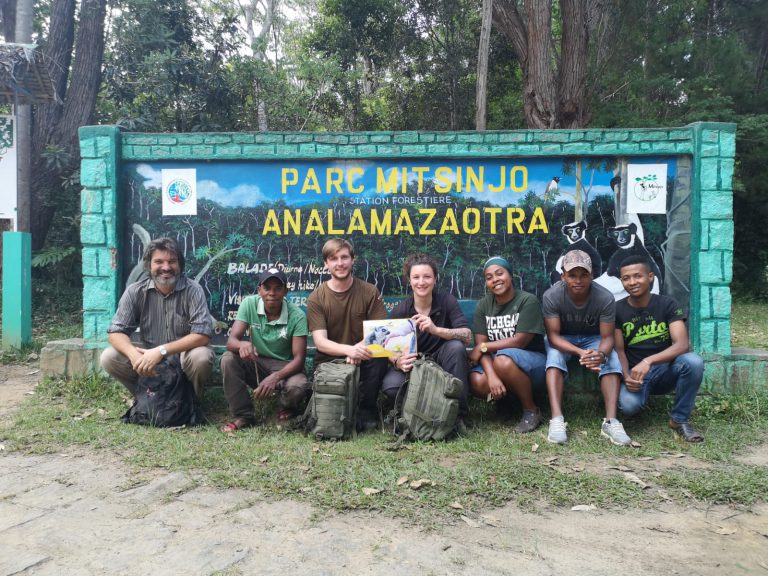 La direction du Bioparc Genève au début de sa collaboration avec l'association malgache Mitsinjo