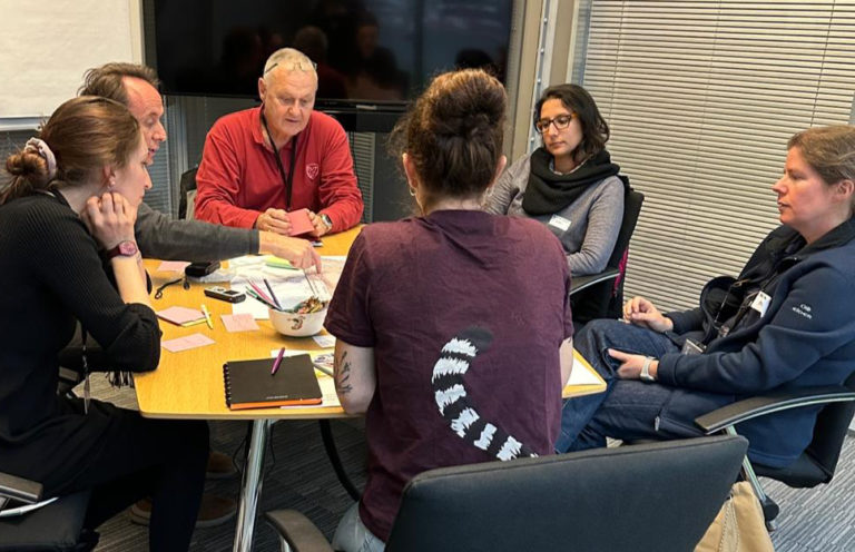 Table ronde, novembre 2022 © Andrew Myers de Wild Special